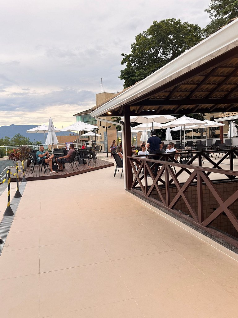 Recarregue Aqui no Apt. Columbia: Refúgio 2 qts com Amor e P