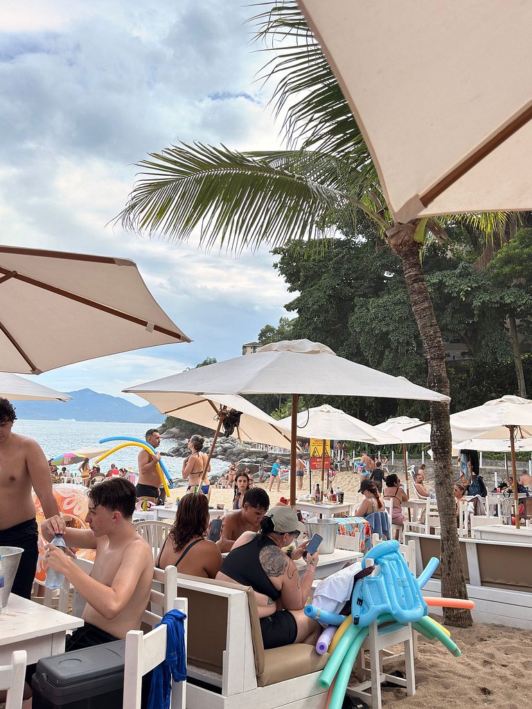 Recarregue Aqui no Apt. Columbia: Refúgio 2 qts com Amor e P